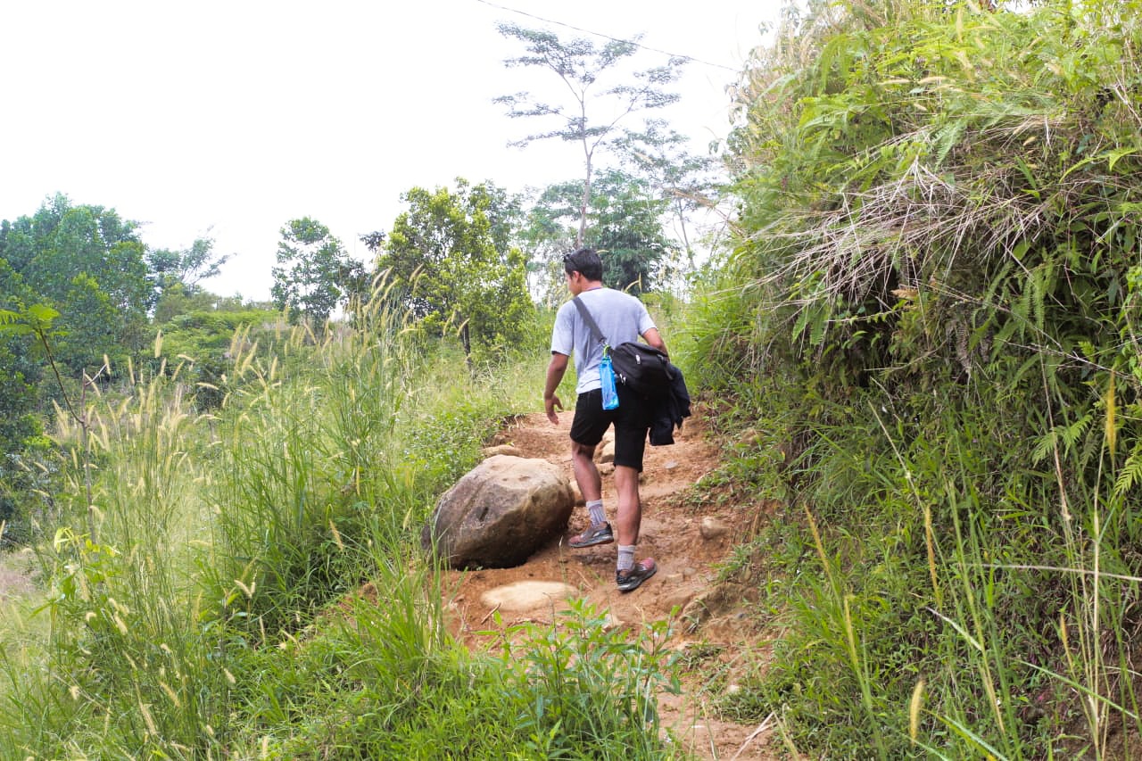 Trekking Gua Garunggang & Curug leuwi asih